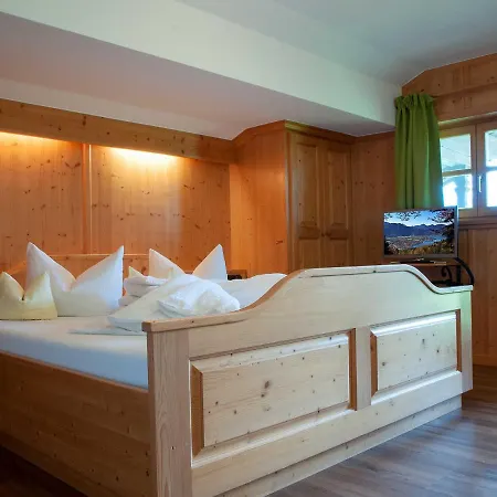 Gaestehaus Webermohof * Rotta