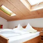 Gaestehaus Webermohof Farma