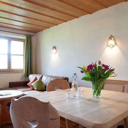Gaestehaus Webermohof Rotta